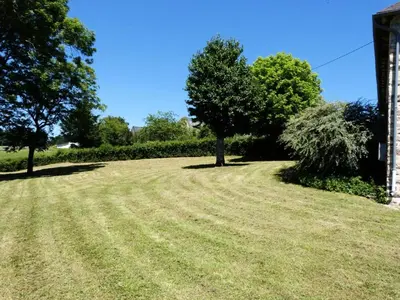 Jardin de l'établissement Gîte de France Grand 2 épis - Gîte de France 6 personnes MAE-9454