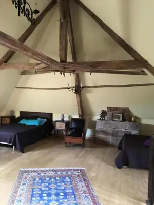 Coin salon dans l'établissement Gîte de France Gîte la chapelle avec piscine 3 épis - Gîte de France 6 personnes MAE-9464