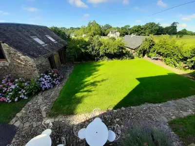 Jardin de l'établissement Gîte de France Gîte des papous 4 épis - Gîte de France 10 personnes MAE-9494