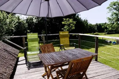 Jardin de l'établissement Gîte de France Gîte de coiral 3 épis - Gîte de France 2 personnes MAE-9524