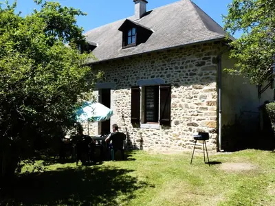 Jardin de l'établissement Gîte de France Petit 2 épis - Gîte de France 4 personnes MAE-9634