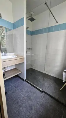Salle de bains dans l'établissement Gîte de France La taule 3 épis - Gîte de France 4 personnes MAE-9704
