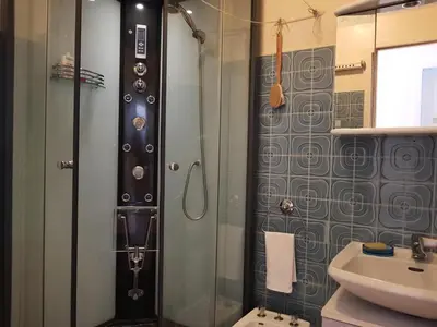 Salle de bains dans l'établissement Gîte de France Le gaillard 3 épis - Gîte de France 4 personnes MAE-9794