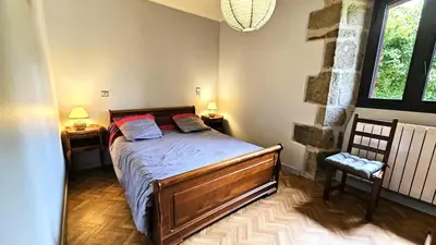 Un ou plusieurs lits dans un hébergement de l'établissement Gîte de France Peuch del pic 2 épis - Gîte de France 5 personnes MAE-9854