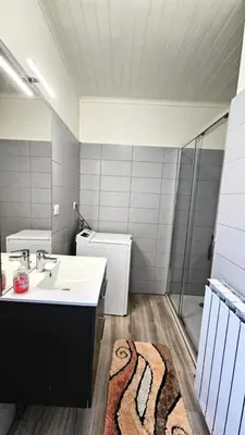Salle de bains dans l'établissement Gîte de France Peuch del pic 2 épis - Gîte de France 5 personnes MAE-9854