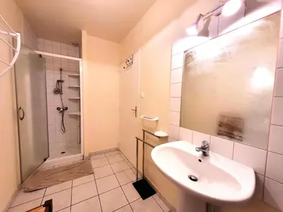 Salle de bains dans l'établissement Gîte de France N°6 3 épis - Gîte de France 4 personnes MAE-9884