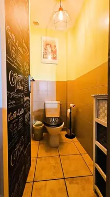 Salle de bains dans l'établissement Gîte de France Les mésanges 3 épis - Gîte de France 4 personnes MAE-9904