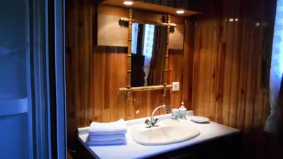 Salle de bains dans l'établissement Gîte de France Les acacias 3 épis - Gîte de France 4 personnes MAE-0044