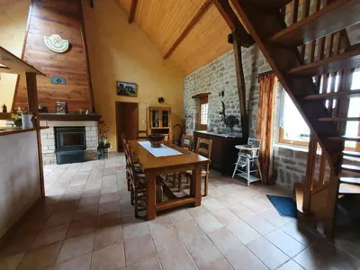 Cuisine ou kitchenette dans l'établissement Gîte de France La barthèçoice 3 épis - Gîte de France 7 personnes MAE-0074