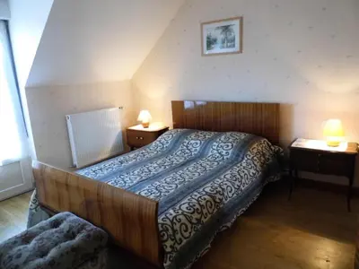 Un ou plusieurs lits dans un hébergement de l'établissement Gîte de France à Le Chastang 3 épis - Gîte de France 6 personnes MAE-0114