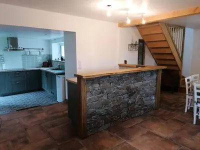 Cuisine ou kitchenette dans l'établissement Gîte de France Gîte bel air 3 épis - Gîte de France 6 personnes MAE-0124