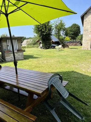 Jardin de l'établissement Gîte de France La bachellerie 2 épis - Gîte de France 5 personnes MAE-0264