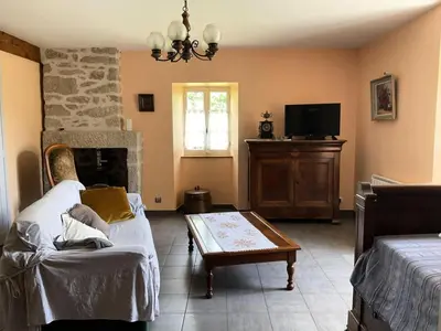 Télévision ou salle de divertissement dans l'établissement Gîte de France Les belettes 2 épis - Gîte de France 4 personnes MAE-0304