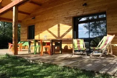 Jardin de l'établissement Gîte de France à Saint-Germain-Lavolps 3 épis - Gîte de France 4 personnes MAE-0314