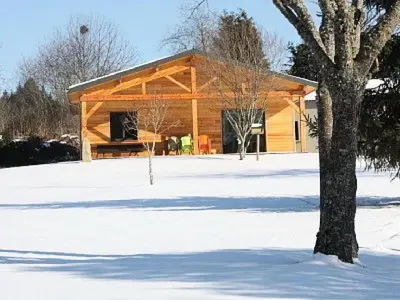 L'établissement Gîte de France à Saint-Germain-Lavolps 3 épis - Gîte de France 4 personnes MAE-0314 en hiver