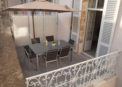 Balcon ou terrasse dans l'établissement Le charmant cocon 1893