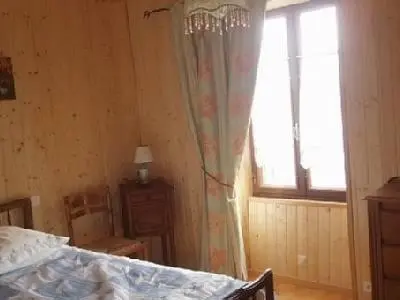 Un ou plusieurs lits dans un hébergement de l'établissement Maison au vert à la campagne - 5 personnes