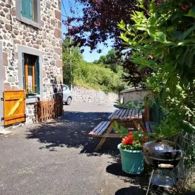 Maison au vert à la campagne - 5 personnes