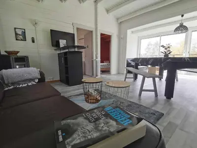 Télévision ou salle de divertissement dans l'établissement Bienvenue au CHAT LAIT - Chalet - Gîte 4 pièces - 70m - Cosy