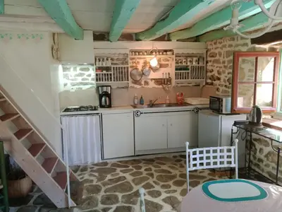 Cuisine ou kitchenette dans l'établissement Gîte d'Alexandre