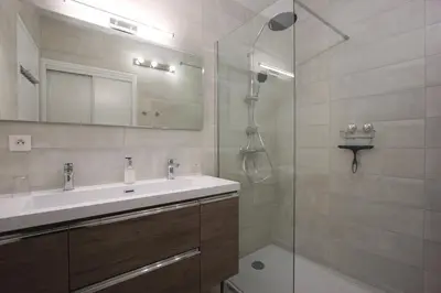 Salle de bains dans l'établissement Gite de la rue du château - tout inclus