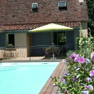 Maison avec piscine privée à Loubressac proche Rocamadour & Vallée Dordogne