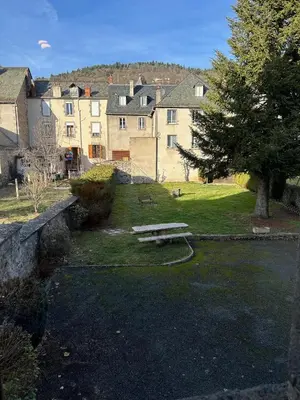 Jardin de l'établissement AUX GLOBE-TROTTERS