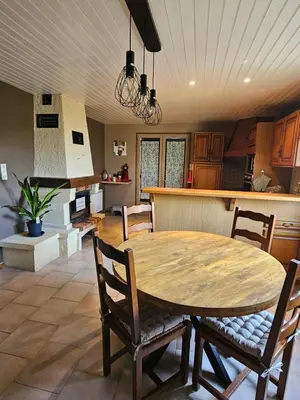 Cuisine ou kitchenette dans l'établissement Maison la vigne haute