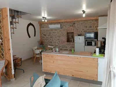 Cuisine ou kitchenette dans l'établissement Gîte La Forge proche Rocamadour, Padirac