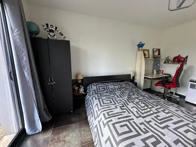 Un ou plusieurs lits dans un hébergement de l'établissement chambre équipée