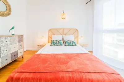 Un ou plusieurs lits dans un hébergement de l'établissement Picasso & Terrasse - 2 Chambres