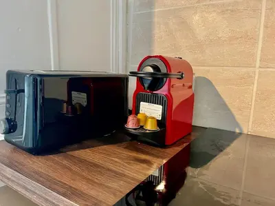 Plateau bouilloire dans l'établissement «Studio 1 » Rue Huchette -DABNB