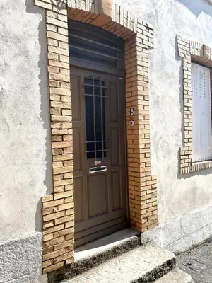 Plan de l'établissement Le Clos des Baleines 1er étage avec 1 place de parking privée dans un garage