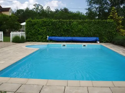 Piscine de l'établissement Le Mas de Gramat ou située à proximité