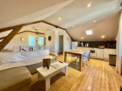 Cuisine ou kitchenette dans l'établissement Le Bohème / zone sud - DABNB