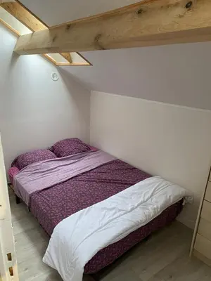 Un ou plusieurs lits dans un hébergement de l'établissement maison de prescillia et frederic