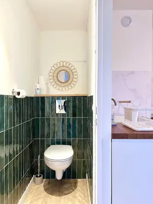 Salle de bains dans l'établissement Le Nid Slow - Appartement avec Terrasse Panoramique sur le Sancy