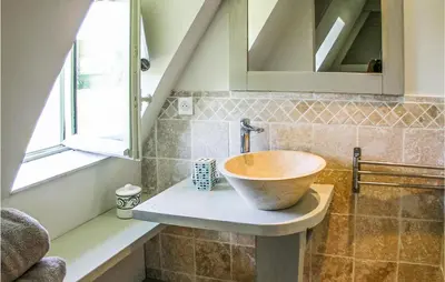 Salle de bains dans l'établissement Cozy Home In La Cassagne