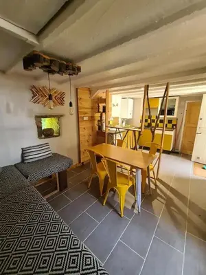 Coin salon dans l'établissement Le Rustique