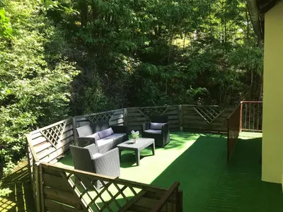 Jardin de l'établissement B&B Le Saut de la Bergère
