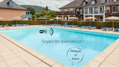 Piscine de l'établissement Corrèze rive Dordogne ou située à proximité