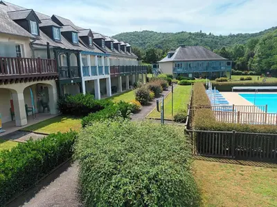 Piscine de l'établissement Corrèze rive Dordogne ou située à proximité