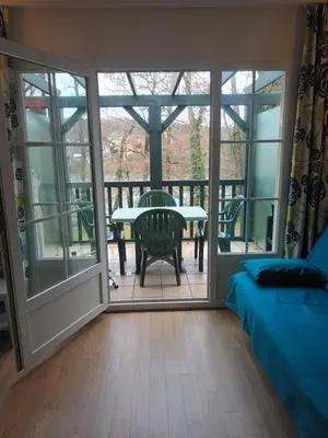 Coin salon dans l'établissement Corrèze rive Dordogne