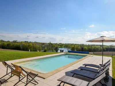 Piscine de l'établissement Villa on Historic Dordogne ou située à proximité