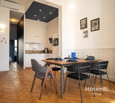 Cuisine ou kitchenette dans l'établissement The 