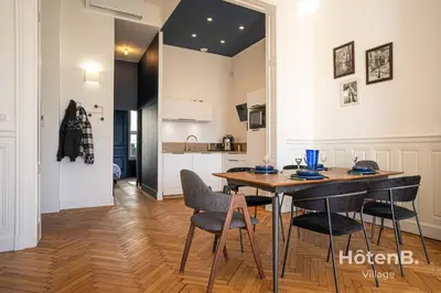 Cuisine ou kitchenette dans l'établissement The 