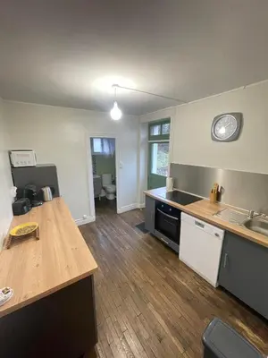 Cuisine ou kitchenette dans l'établissement La Cigalienne