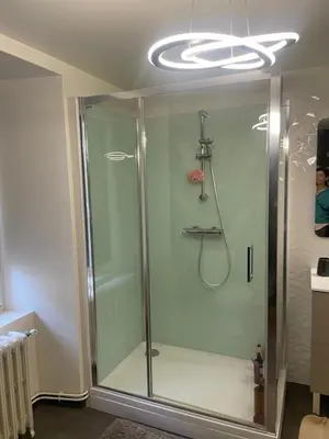 Salle de bains dans l'établissement Gîte Spa Privatif & Cheminée Idéal Couples & Familles