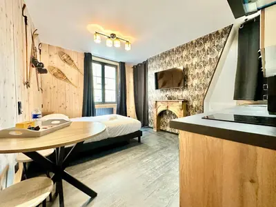 Cuisine ou kitchenette dans l'établissement Le Chalet, central et calme