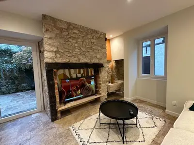 Coin salon dans l'établissement Maison avec cour intérieure